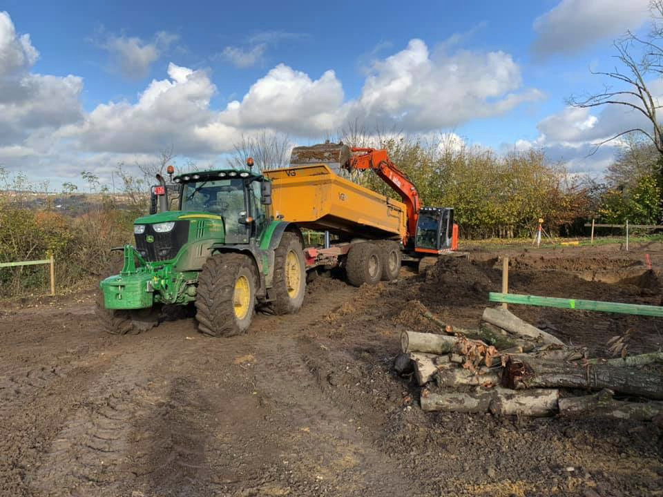 75418870_2425727457668351_6747446922560143360_n