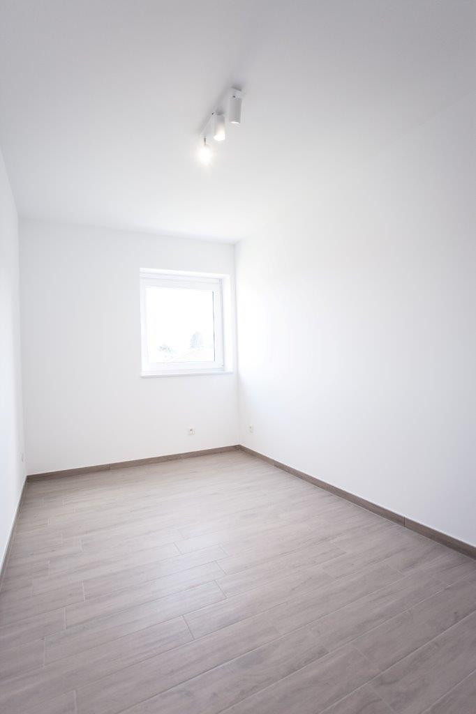 APPARTEMENT N° 4 DEUXIEME ETAGE-8