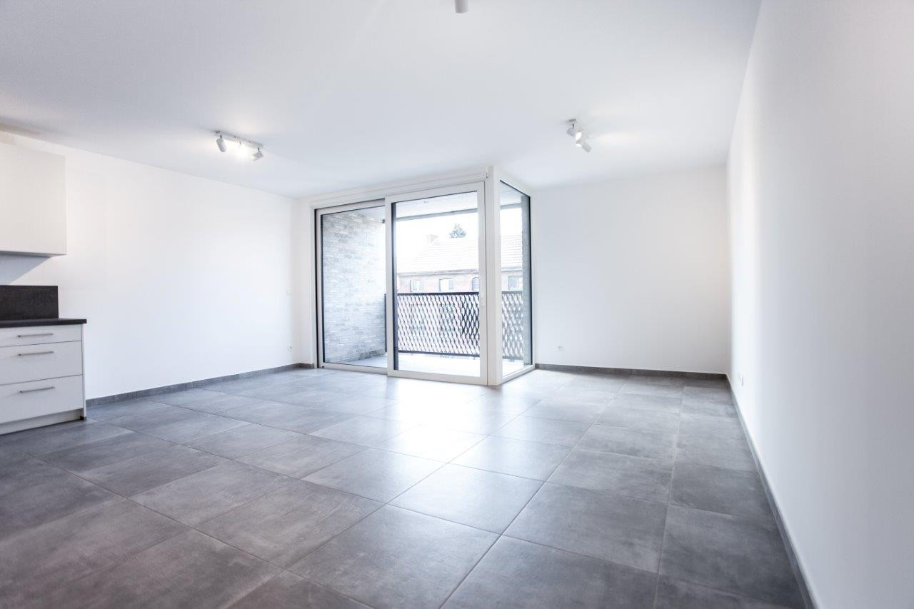 APPARTEMENT N° 4 DEUXIEME ETAGE-2